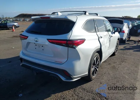 2022 Toyota Highlander Xse from USA, damaged, VIN 5TDJZRBH9NS182805